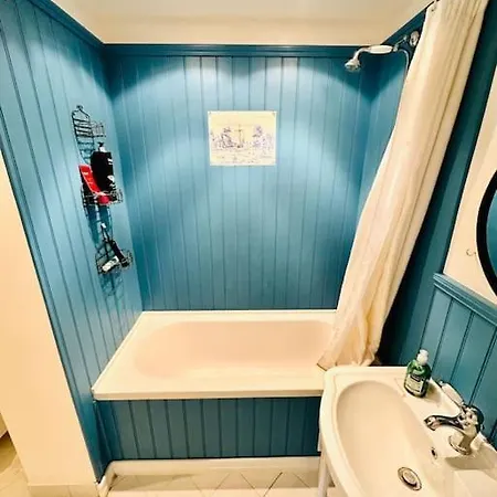 Oasis Next To Centre Apartment